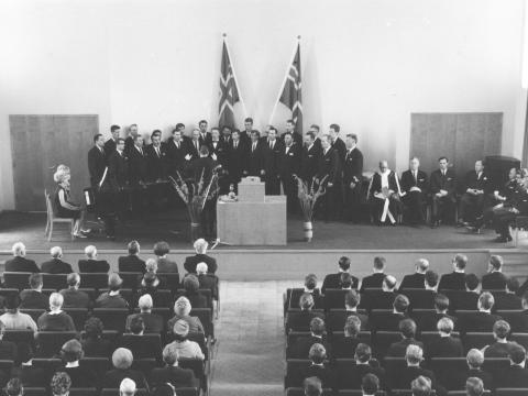 Frá brautskráningu í Hátíðasal 14. júní 1967.