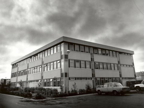Tæknigarður. Myndin birtist í Handbók stúdenta 1994-1996.